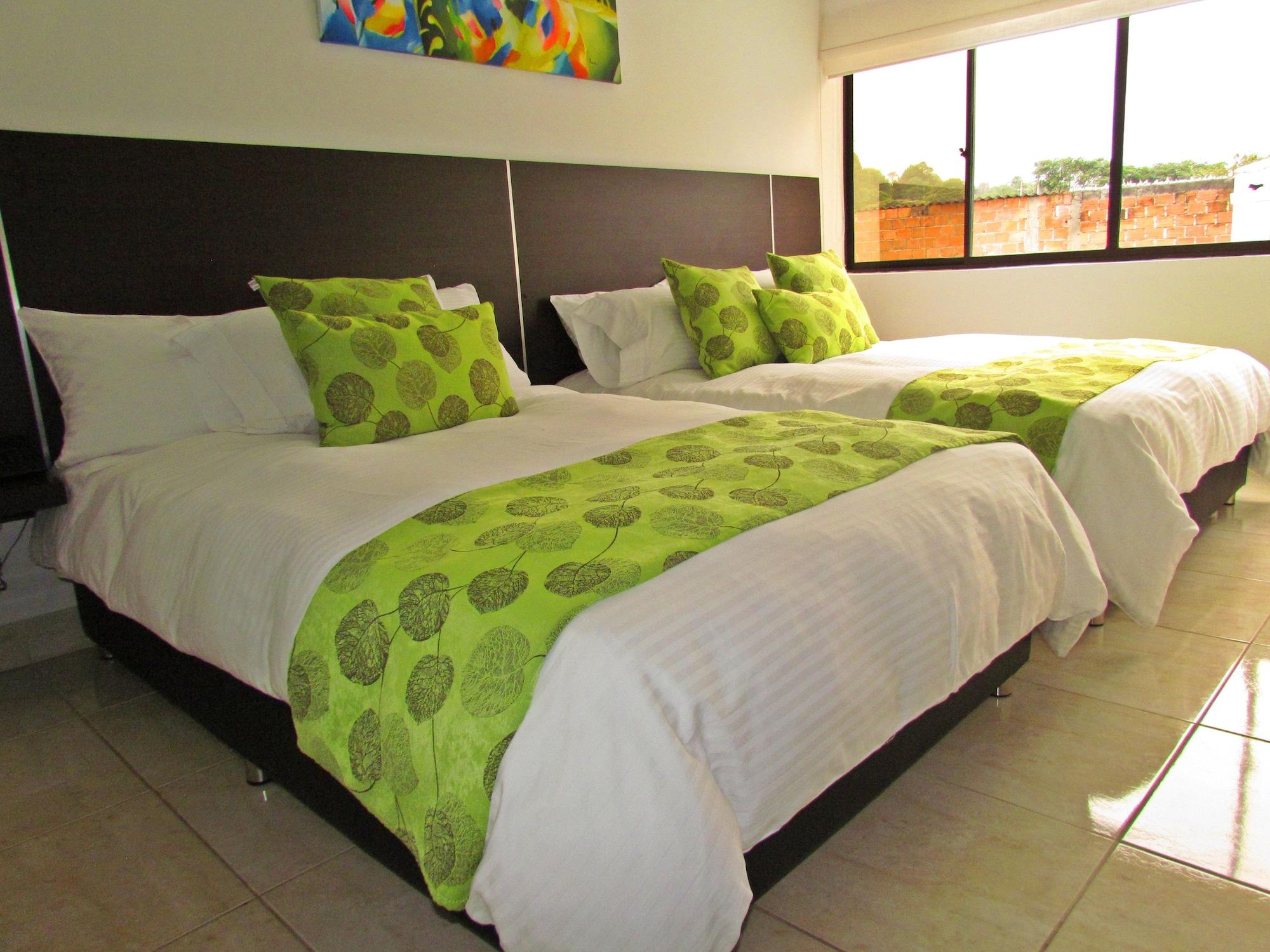 Hotel Montes De La Castellana Armenia  Bagian luar foto