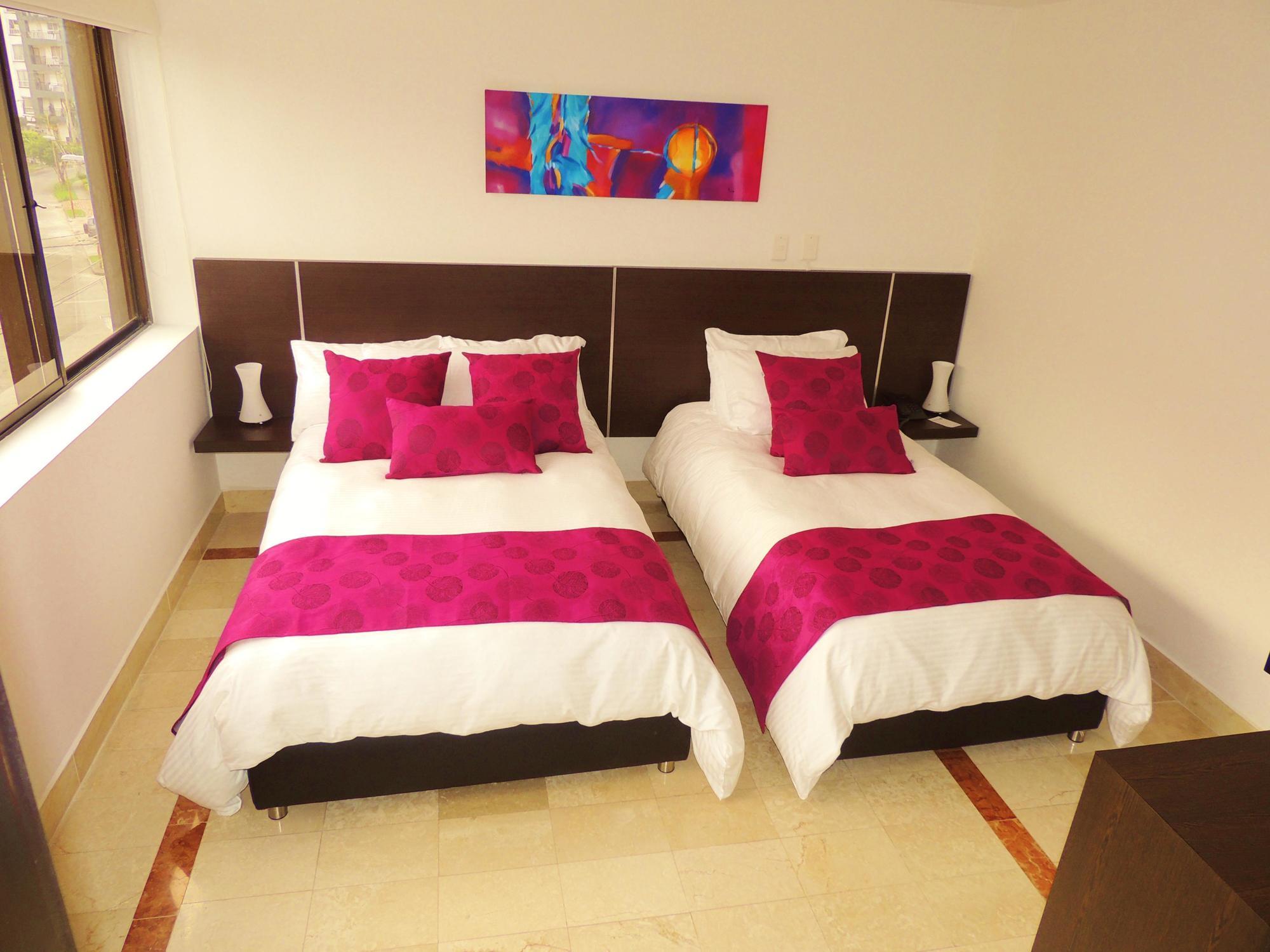 Hotel Montes De La Castellana Armenia  Bagian luar foto